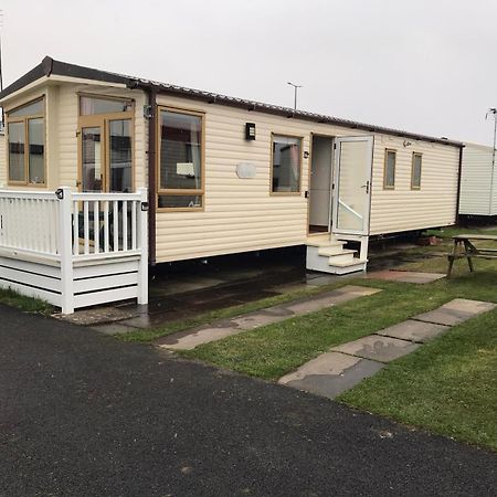 Two X 8 Berth Static Caravan On Lyons Robin Hood Rhyl North Wales Meliden ภายนอก รูปภาพ