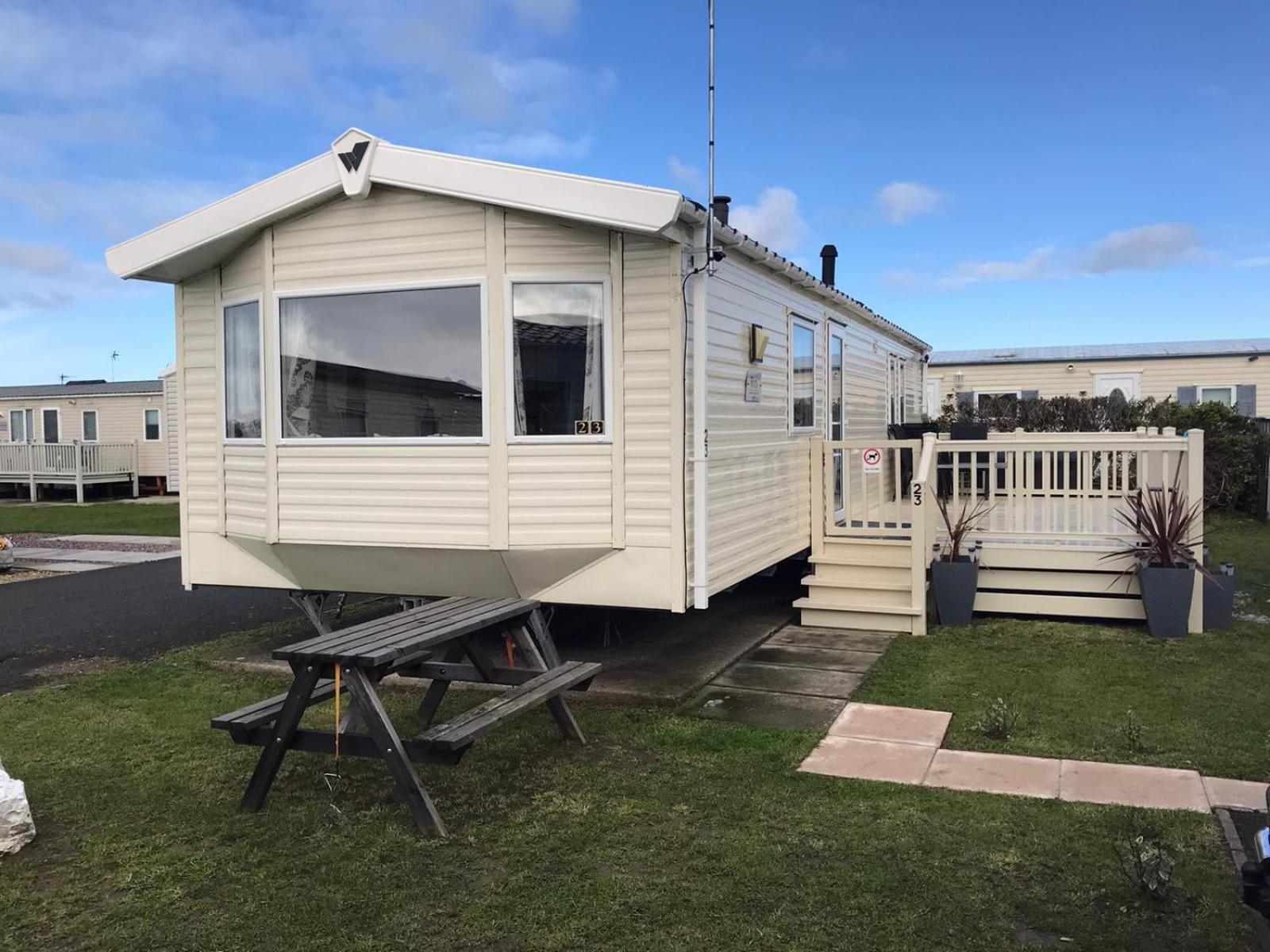 Two X 8 Berth Static Caravan On Lyons Robin Hood Rhyl North Wales Meliden ภายนอก รูปภาพ