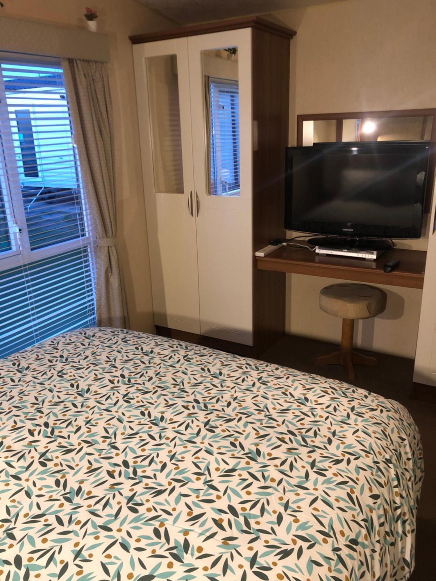 Two X 8 Berth Static Caravan On Lyons Robin Hood Rhyl North Wales Meliden ภายนอก รูปภาพ